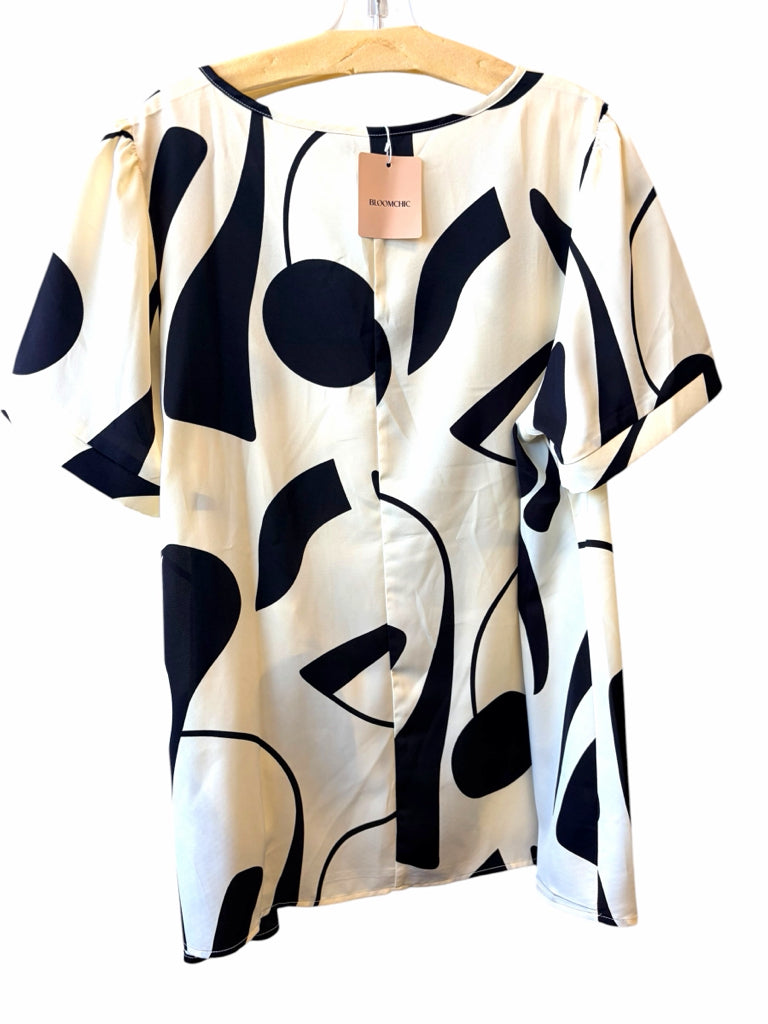 BLOOMCHIC Size 14-16 TOP W