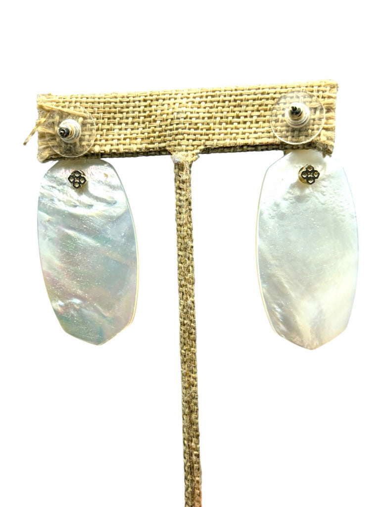 KENDRA SCOTT Size PIERCED EARRINGS