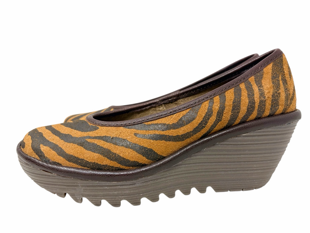 FLY LONDON Size 7.5 WEDGE W